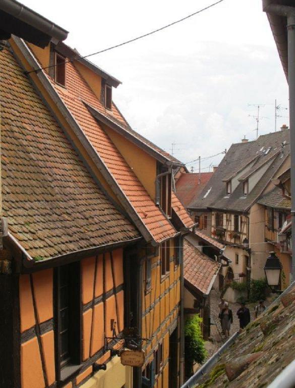 Gite Au Coeur D'Eguisheim Exteriör bild